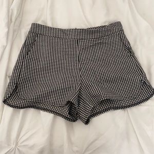 Plaid shorts✨